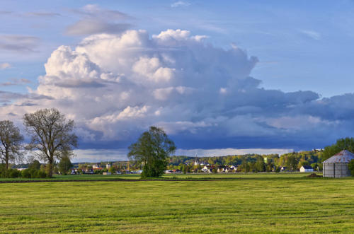 Mai 2021: Bizarre Wolkengebilde beherrschen die Szenerie im Mindeltal