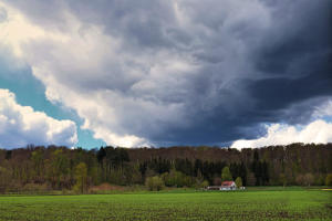 'Der April macht mit dem Mai was er will' - die Wetterlage am 5.Mai 2921 südlich von Bayersried im Mindeltal.