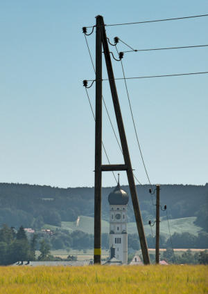 Blick auf den Ursberger Kirchturm