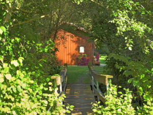 Eine gepflegte Fischerhütte südlich von Thannhausen.