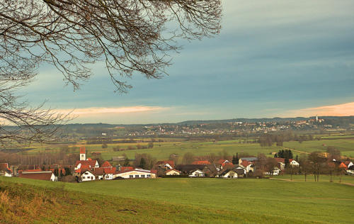 Blick ins Mindeltal -  über Hasberg nach Kirchheim